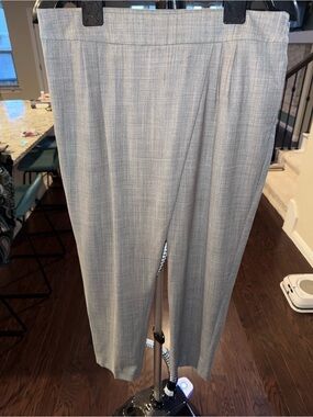 St. John Gray Dress Pants - Tailored Asymmetrical Pleating